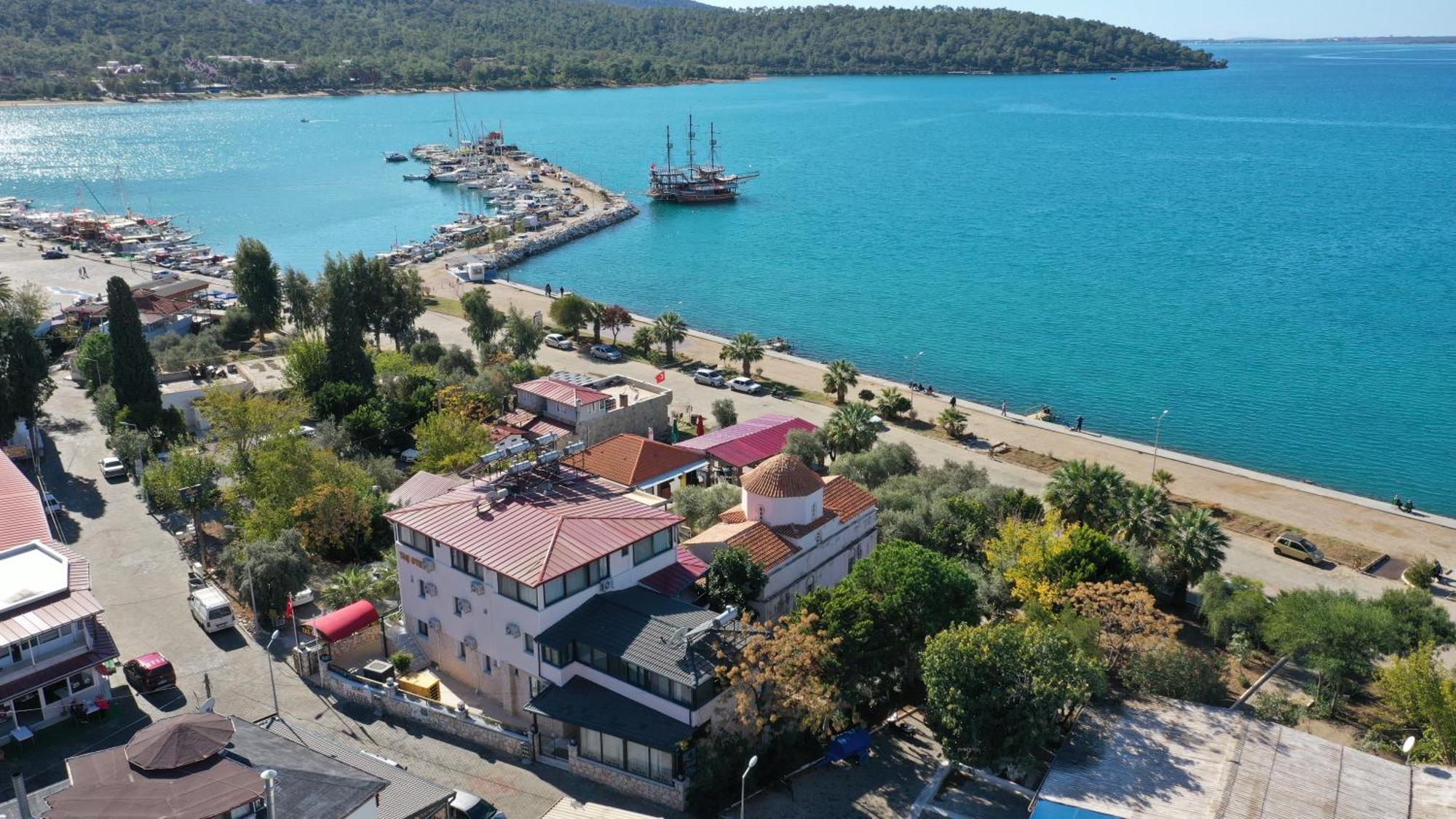 Akbuek Tas Otel Bagian luar foto